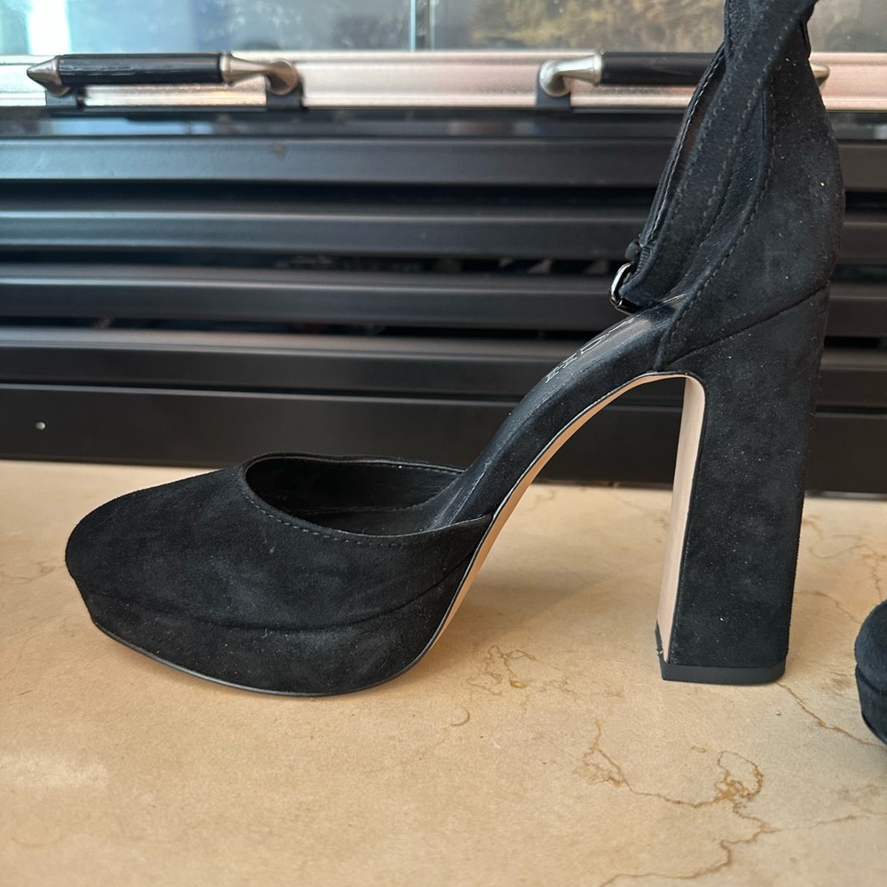 Coach Suede Black Women's Heels | Pumps | Mary Jane’s size 6